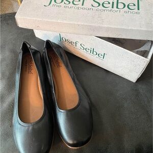 Josef Seibel Black Leather Flats - New!